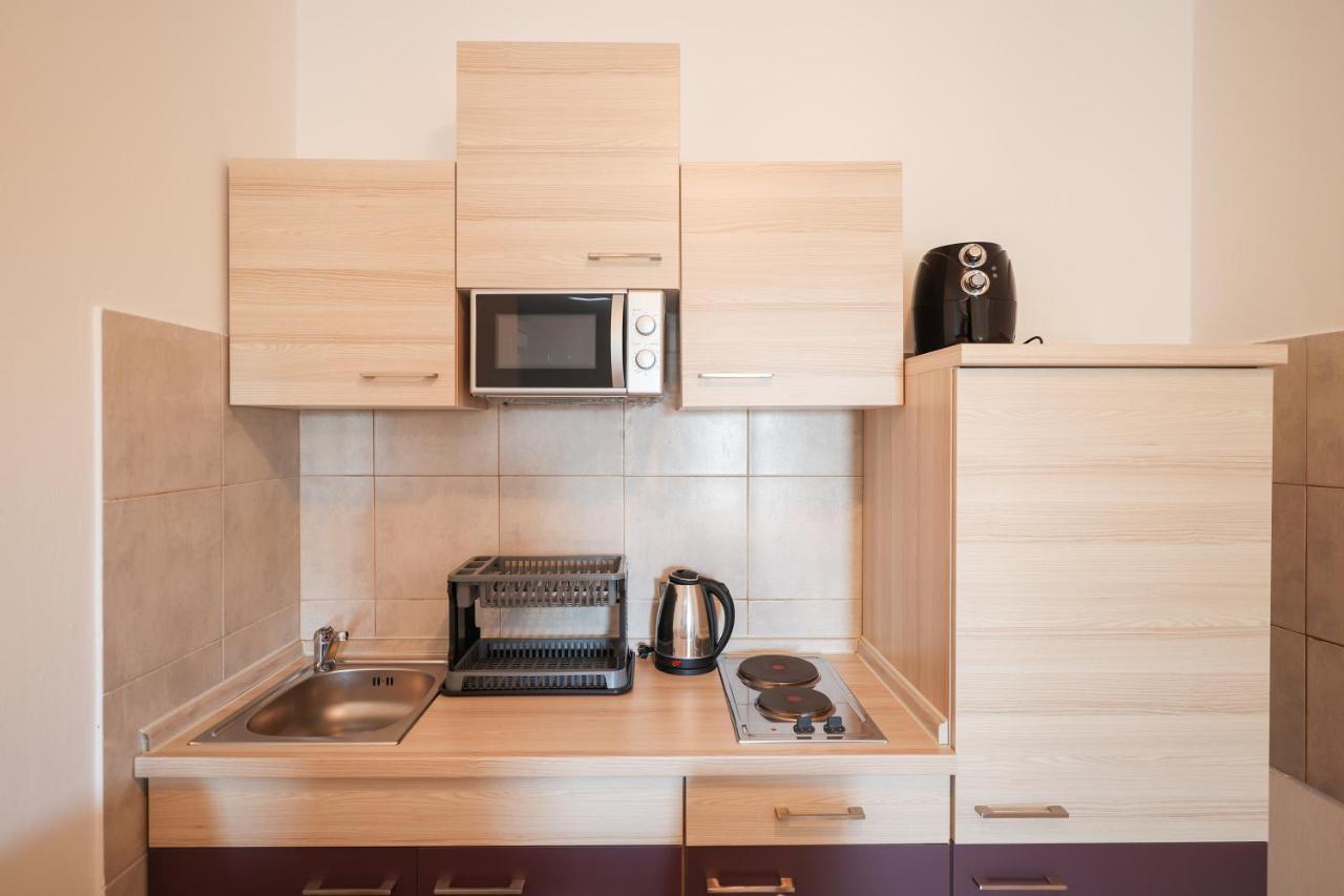 Apartments Miky فرسي المظهر الخارجي الصورة