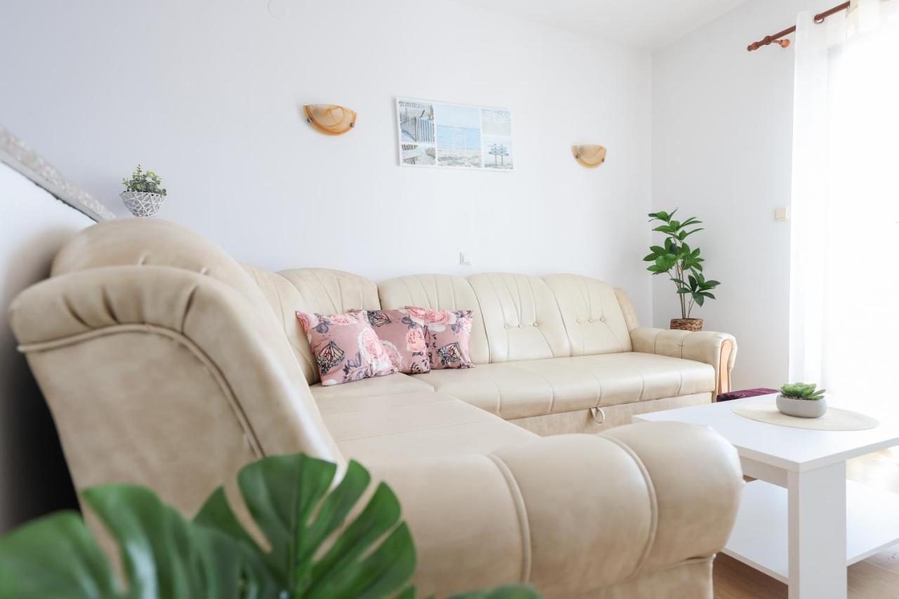 Apartments Miky فرسي المظهر الخارجي الصورة
