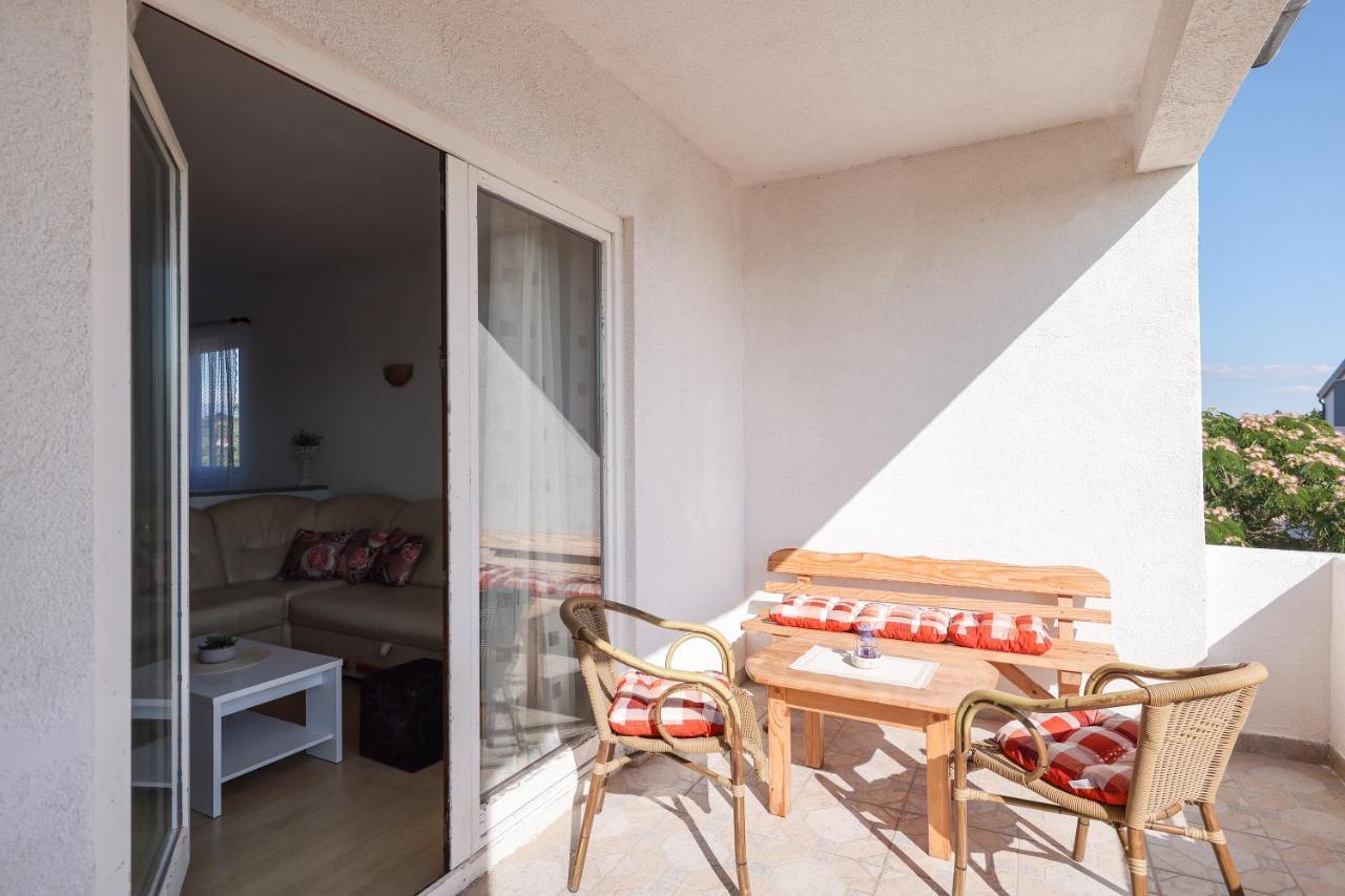 Apartments Miky فرسي المظهر الخارجي الصورة